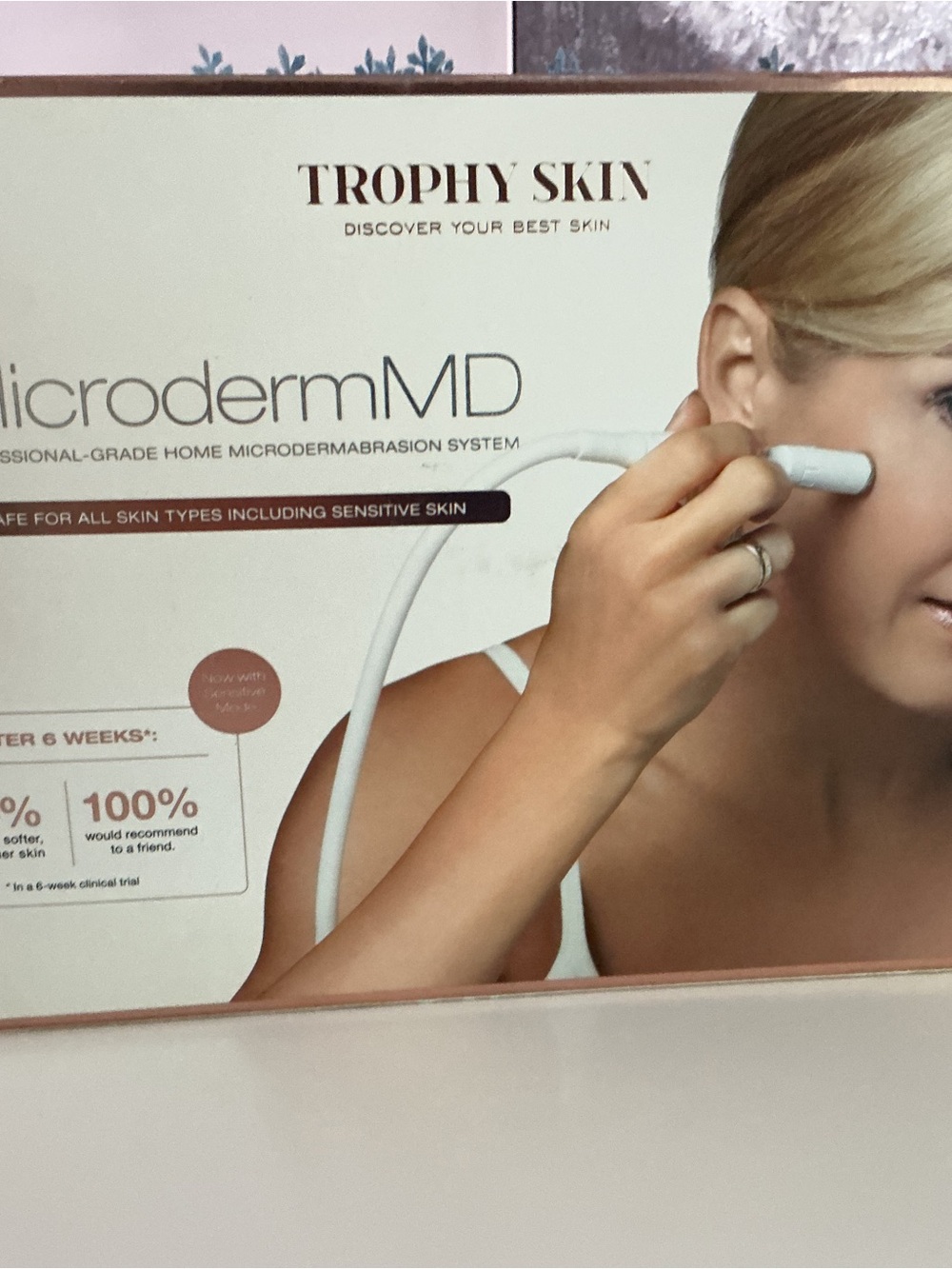 MicrodermMD Microdermabrasion System - White